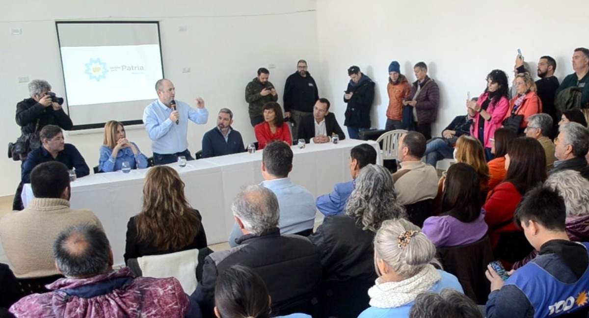 Presentación de los candidatos de UxP. Fuente: (UxP)