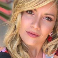 A Laurita Fernández no le importó subir esta polémica foto de sus dedos. "¡Son raros!"