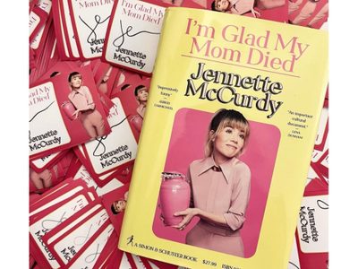 Jennette McCurdy acusa que Nickelodeon intentó sobornarla para callar abusos que sufrió