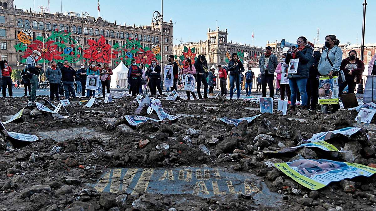 El plantón del lunes 13 en el Zócalo