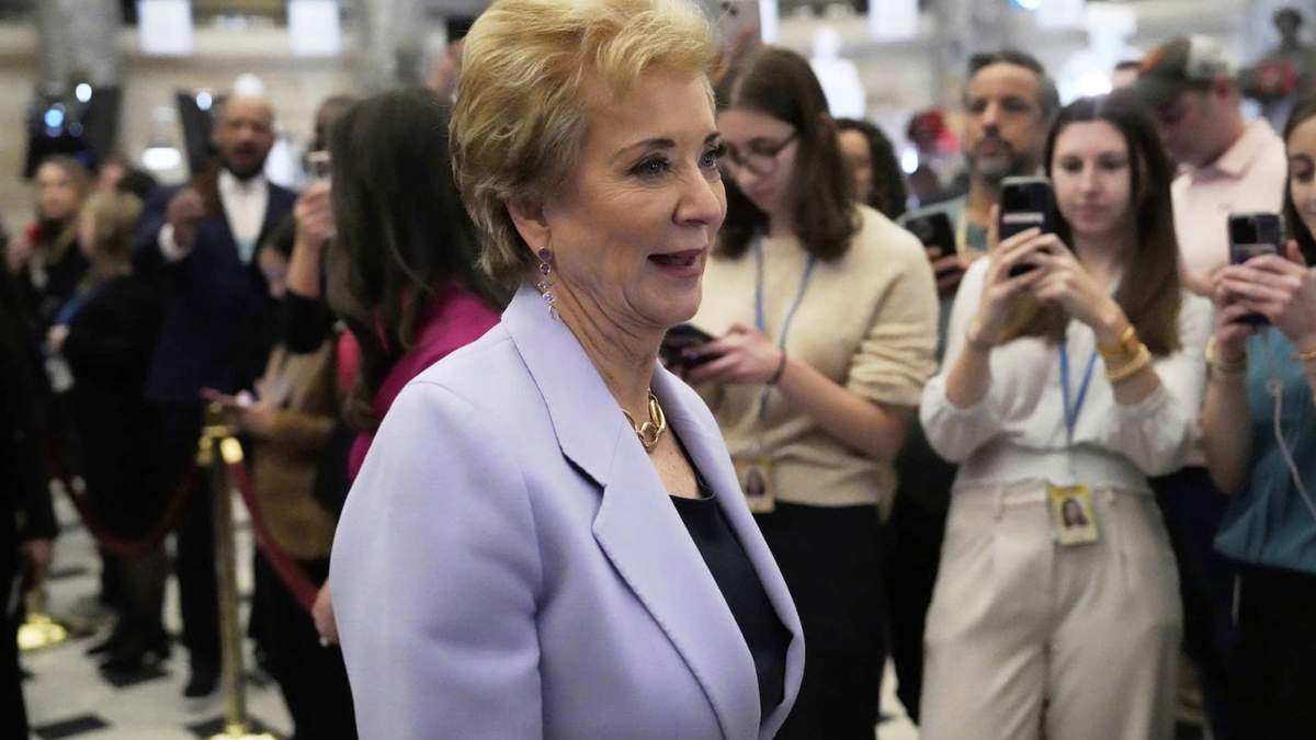 La secretaria de Educación de Estados Unidos, Linda McMahon