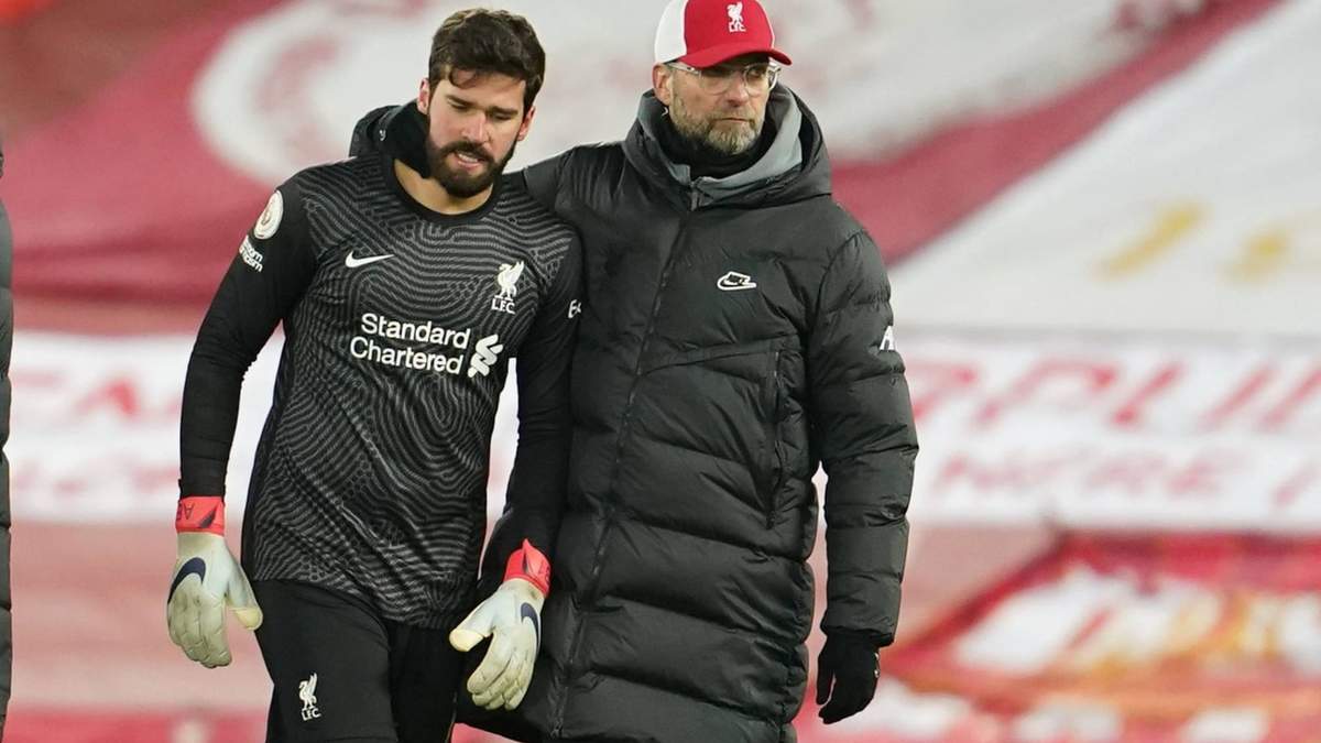 Klopp y Alisson. Fuente: (Instagram)
