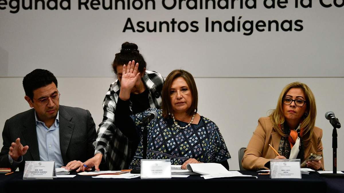 La senadora Xóchitl Gálvez en su última reunión de la Comisión de Asuntos Indígenas