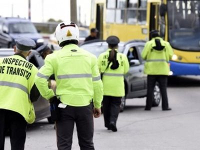 Escándalo en Cipolletti: hubo forcejeos y tensión en un operativo de Tránsito