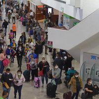 Cae 54.3 por ciento en noviembre la llegada de viajeros internacionales a México