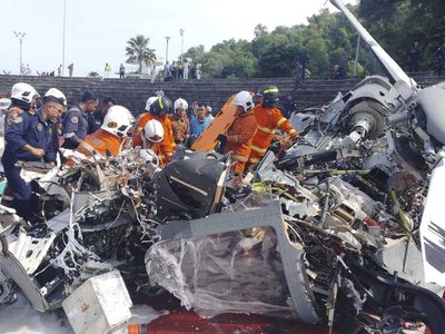 Helicópteros militares de Malasia se estrellan en un entrenamiento