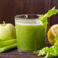Probá estos jugos antioxidantes para refrescarte en la pileta y al mismo tiempo rejuvenecer tu piel