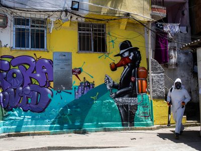 Brasil confirmó su primer caso de reinfección, pero para Bolsonaro están en el final de la pandemia