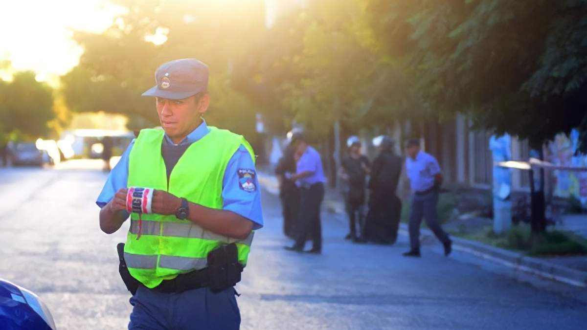 Efectivos de la Policía en San Martín de los Andes. Fuente: (Twitter)