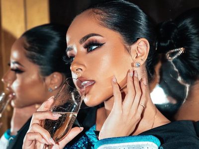 ¡MEJOR ASÍ! Becky G reveló cómo es qué lo hace en las redes sociales ¡Enterate!