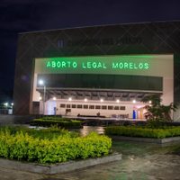 Feministas realizan protesta audiovisual en el Congreso de Morelos: exigen aborto legal ya