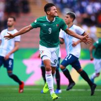 Con dos penaltis y un hombre menos, México vence a Argentina en Panamericanos