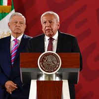 Garduño se va del INM, pero deja un legado de violaciones graves e irregularidades multimillonarias