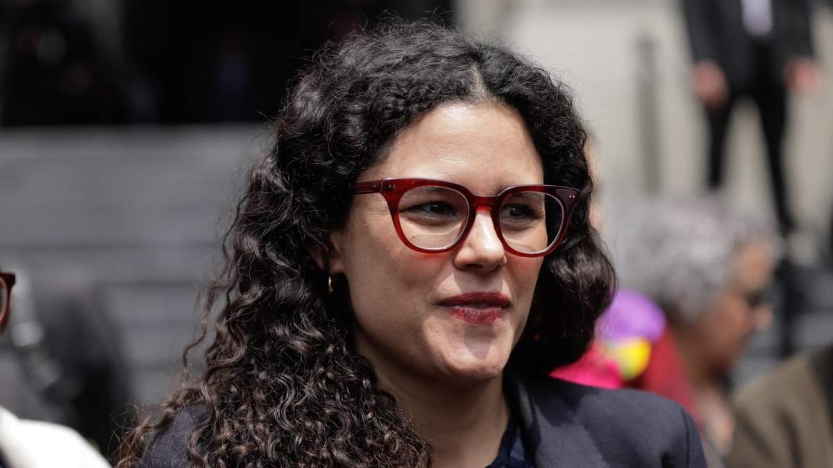 Luisa María Alcalde