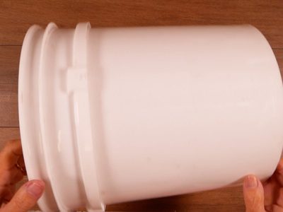 No tires los baldes de pintura: creá este hermoso organizador para tus utensilios de cocina