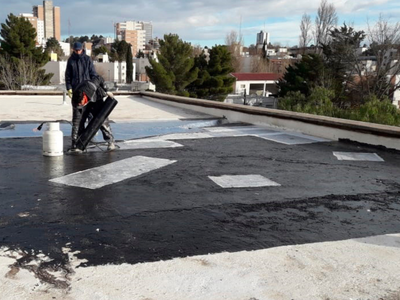 A dos semanas del receso de invierno continúan las refacciones en las escuelas de Neuquén