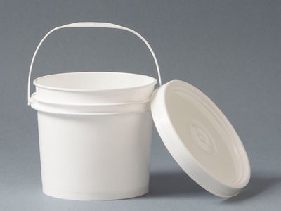 No tires el balde de pintura vacío: mirá cómo crear esta lámpara con mucha onda para decorar cualquier rincón