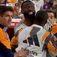 Antonio Rüdiger se disculpa por lanzar hielo al árbitro en la final de la Copa del Rey