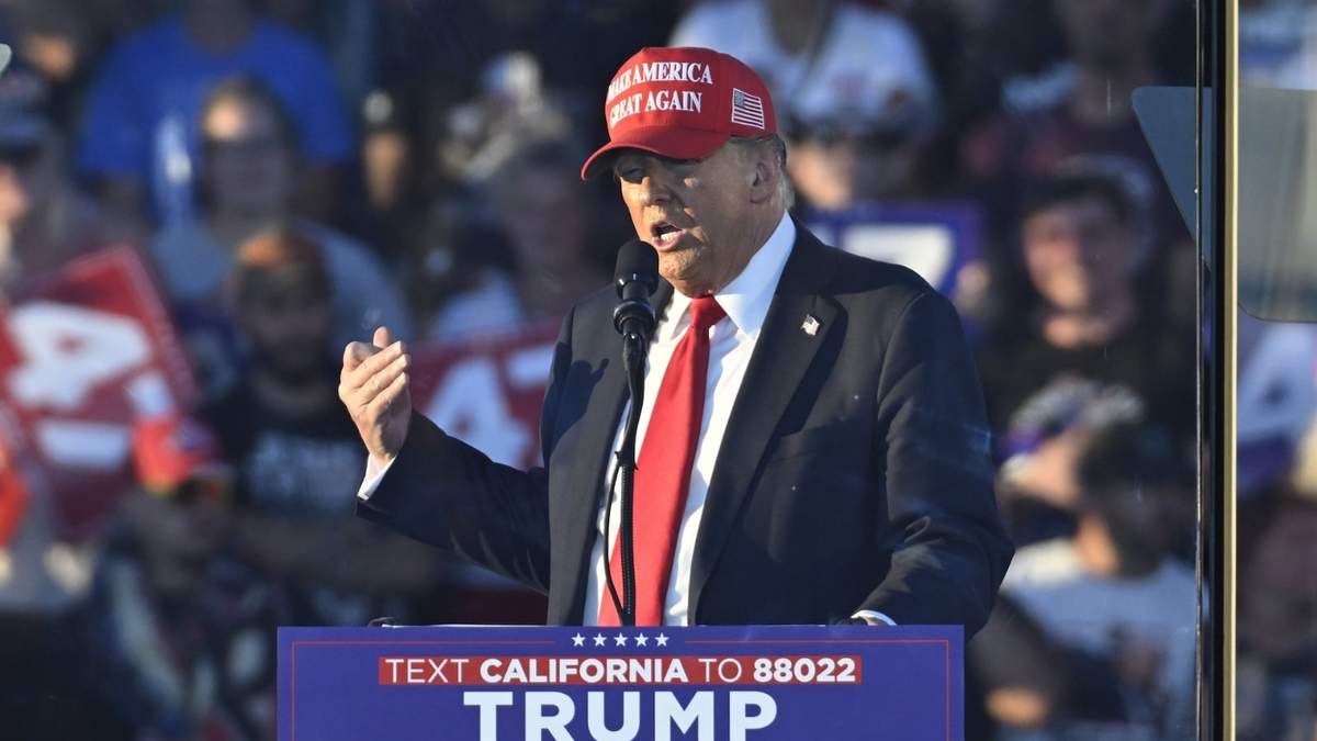 Trump en el acto de campaña en Coachella