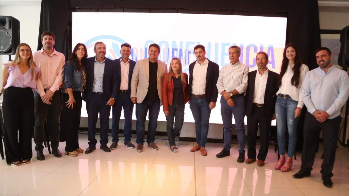 Lanzamiento del partido político Confluencia Neuquina. Fuente: (Facebook)