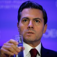 'Hay quienes llegan al gobierno sólo para administrar”, alerta Peña en sede de la OCDE