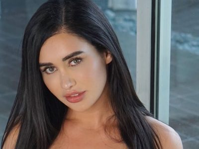 ¡Se te van a salir! Joselyn Cano lo hace de nuevo e infarta a todo el mundo. ¡Qué belleza!