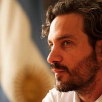 Cafiero aclaró que aún "no se tomó la decisión" de bajar la coparticipación a Larreta