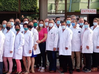 ¿Qué pasó con los amparos contra la contratación de 500 médicos cubanos?