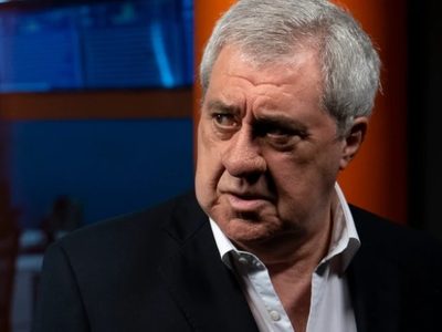 El presidente de Boca negó interés por Arda Turan