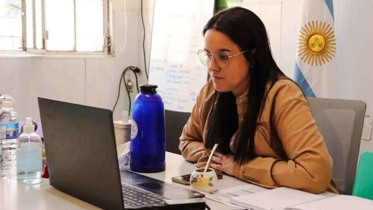Quedó reglamentada la ley de Empleo Joven. Fuente (Neuquén Informa).