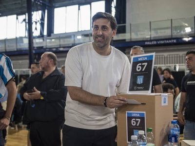 Votación récord: Diego Milito se convirtió en el nuevo presidente de Racing