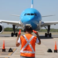 El Gobierno llegó a un acuerdo con los controladores aéreos y se levantó el paro
