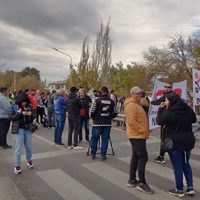 Tercerizados de hospitales provinciales fueron convocados por el Gobierno