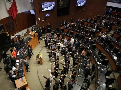 Senado toma protesta a los 881 juzgadores elegidos en la reforma judicial