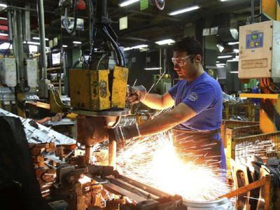 Reforma laboral: el Gobierno reglamentó cambios clave en convenios, sindicatos y recibos de sueldo
