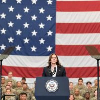 Kamala Harris da positivo a covid-19