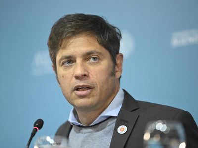 Axel Kicillof despidió a 18 policías por dejar sus funciones para realizar un reclamo salarial