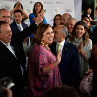 Xóchitl Gálvez presenta iniciativa para regular los gobiernos de coalición