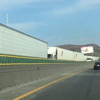 Filas de vehículos varados en la carretera Querétaro-México (video)