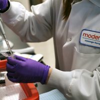Qué precio tendrá la vacuna de Moderna contra el coronavirus