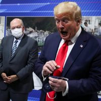 Trump afirmó que no le va a dar “el placer” a la prensa de mostrarse con un barbijo