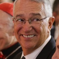 Salinas Pliego baja el tono y propone a Sheinbaum una mesa para negociar sus adeudos