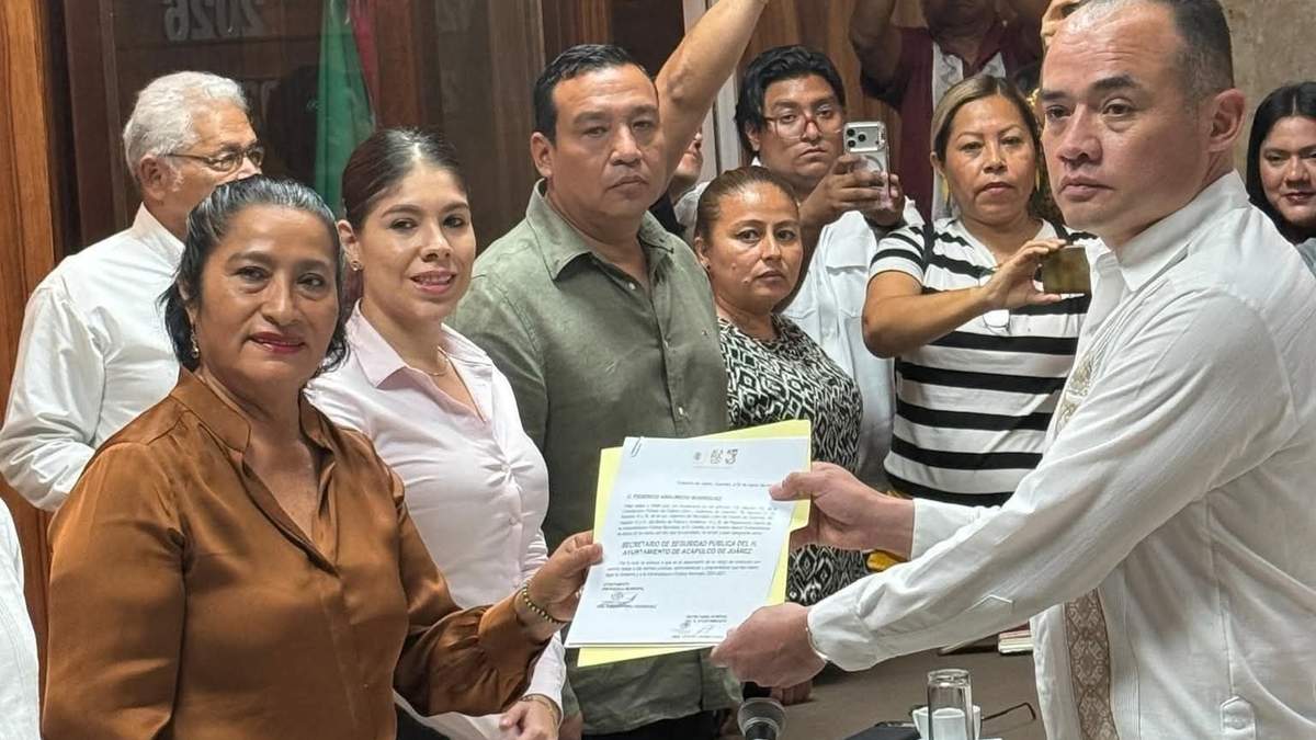 La alcaldesa de Acapulco Abelina López nombra al nuevo secretario de Seguridad Pública Municipal, Federico Argumedo Rodríguez