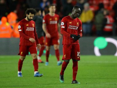 Un ídolo del Liverpool positivo de coronavirus