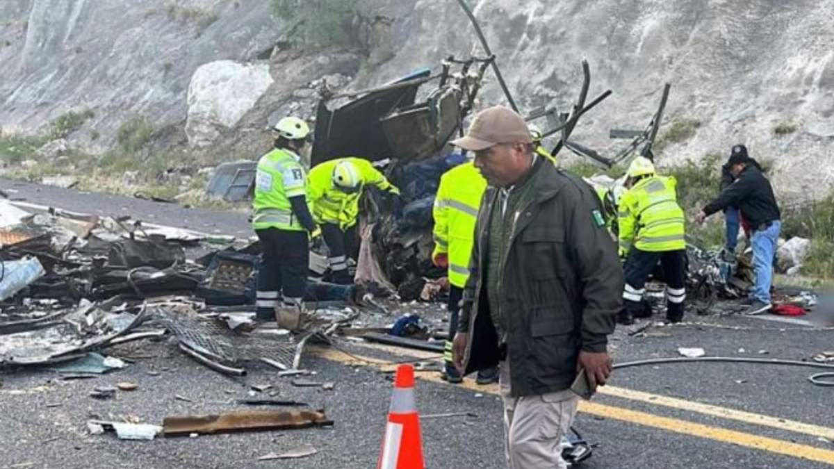 Accidente de autobús con migrantes en carretera de Oaxaca