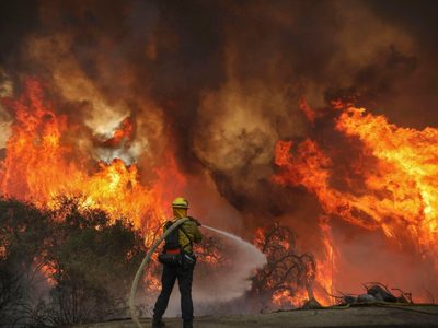 30 fallecidos en los incendios de Estados Unidos: “Esto es una maldita emergencia climática”
