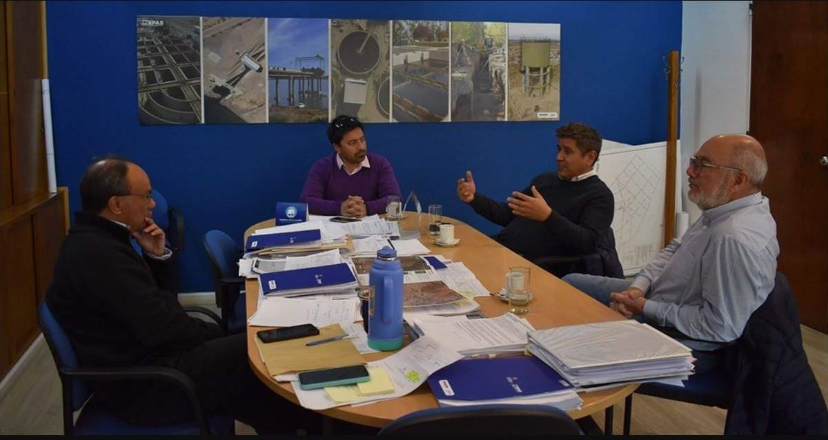 La reunión de técnicos con funcionarios del EPAS. Fuente: (CPTN)