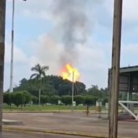 Explosión de ducto de Pemex lesiona a por lo menos cinco elementos de la Sedena