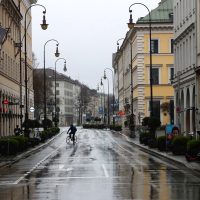 ONU alerta que pandemia amenaza 120 millones de empleos en el sector turístico