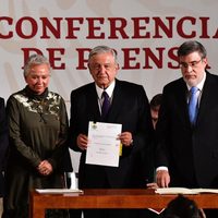 AMLO suscribe reforma de Arturo Zaldívar al poder judicial